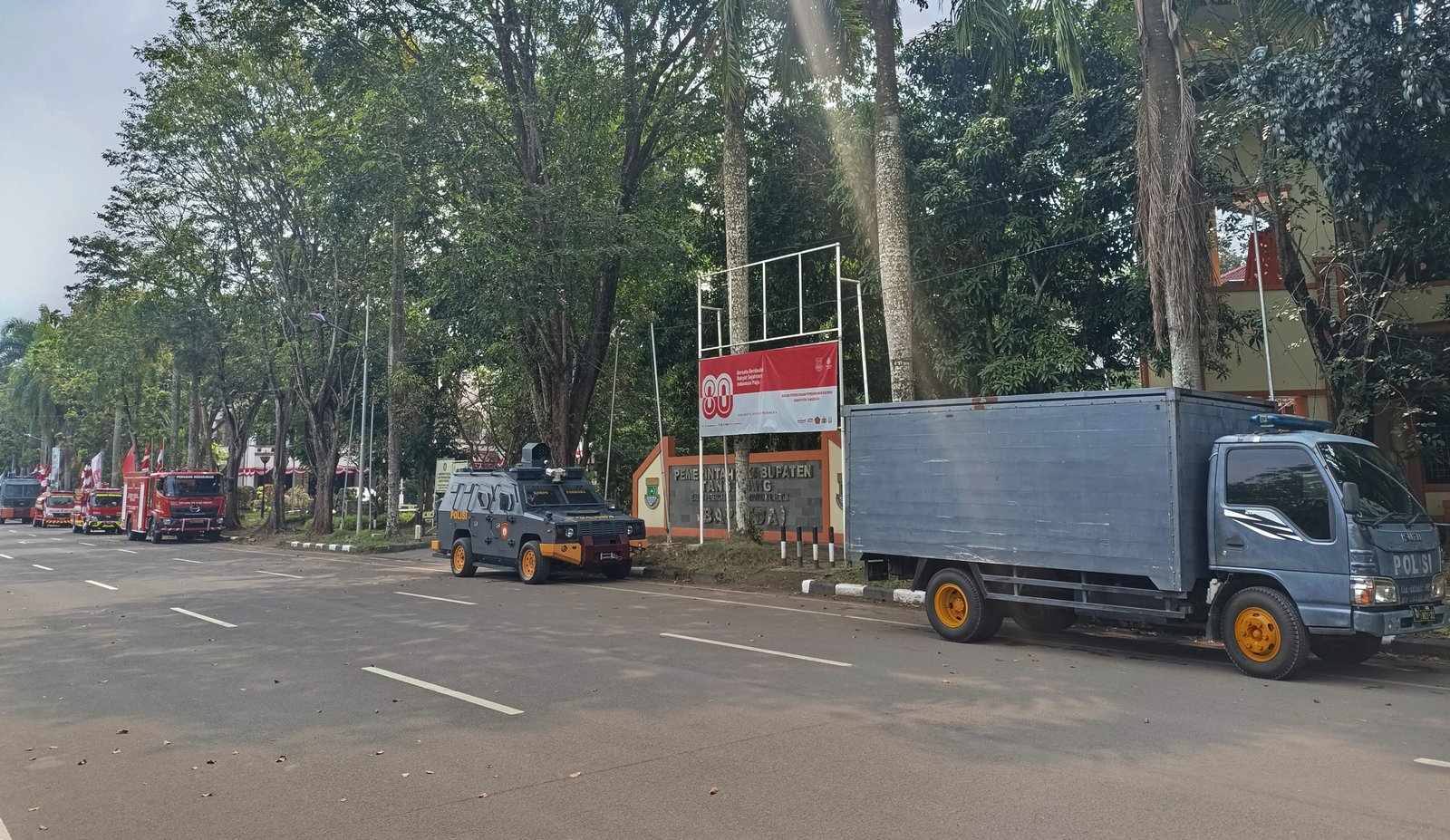 Antisipasi Demonstrasi, Seluruh Personel Polresta Tangerang Disiagakan di DPRD