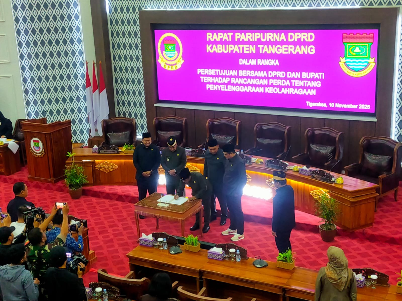 DPRD dan Pemkab Tangerang Sahkan Perda Keolahragaan, Dorong Pembinaan Atlet dan Fasilitas Olahraga