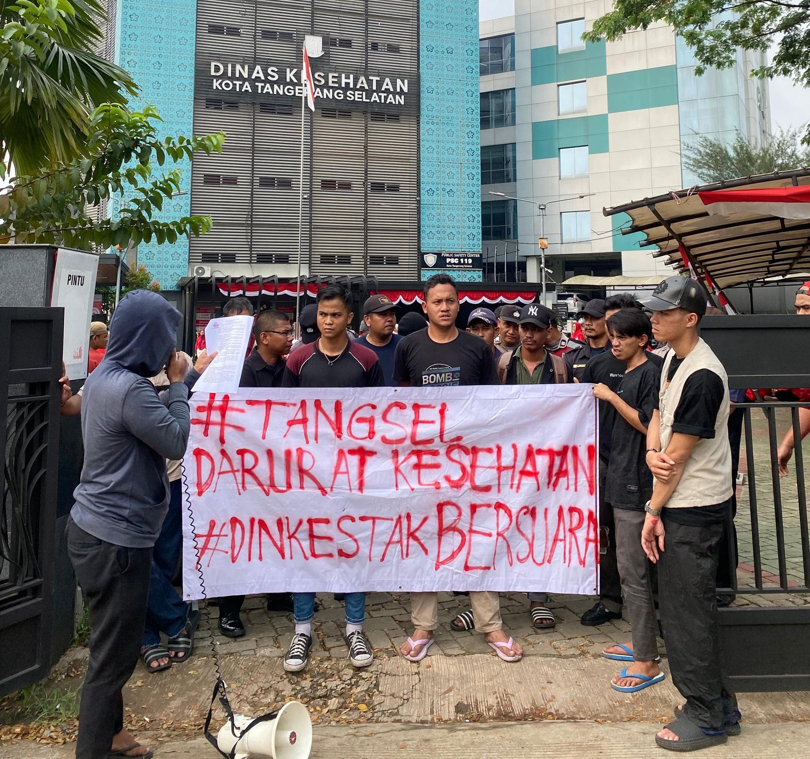 Mahasiswa Permanas Desak Dinas Kesehatan Tangsel Tangani Lonjakan Kasus ISPA