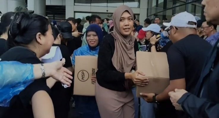 Polres Metro Tangerang Kota Salurkan 1.000 Paket Sembako untuk Warga Jelang Pergantian Tahun