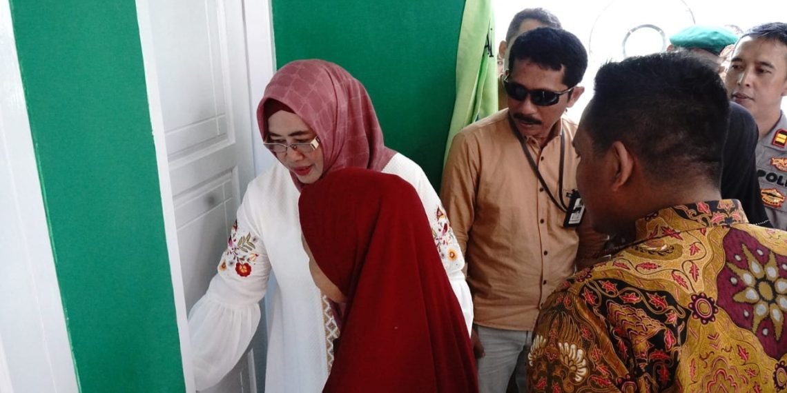 Rumah Tidak Layak Huni Milik Saeni di Pandeglang Dibangun Koperasi BMI