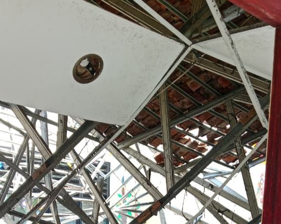 Kepsek SDN Kedung Dalam II Bilang Atap Ruang Kelas yang Ambruk Masih Bagus