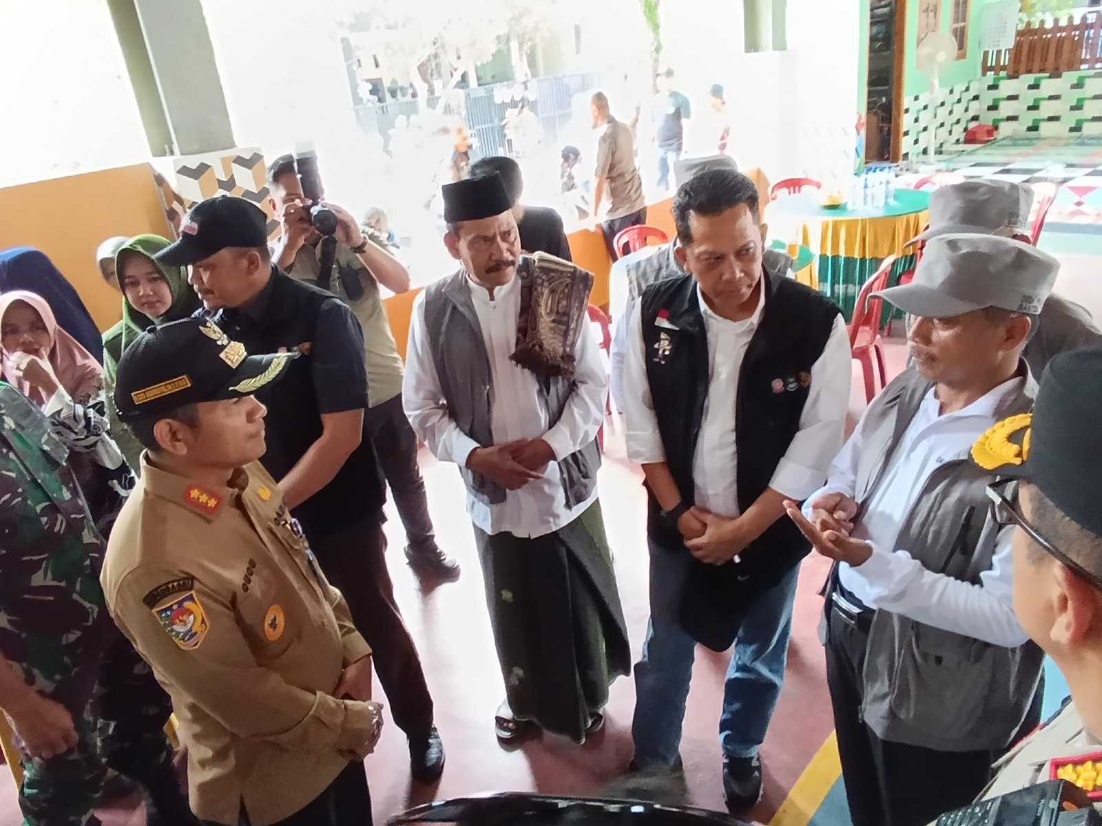 Forkopimda Banten dan Tangerang Cek Kesiapan TPS 20 Sudirman Indah