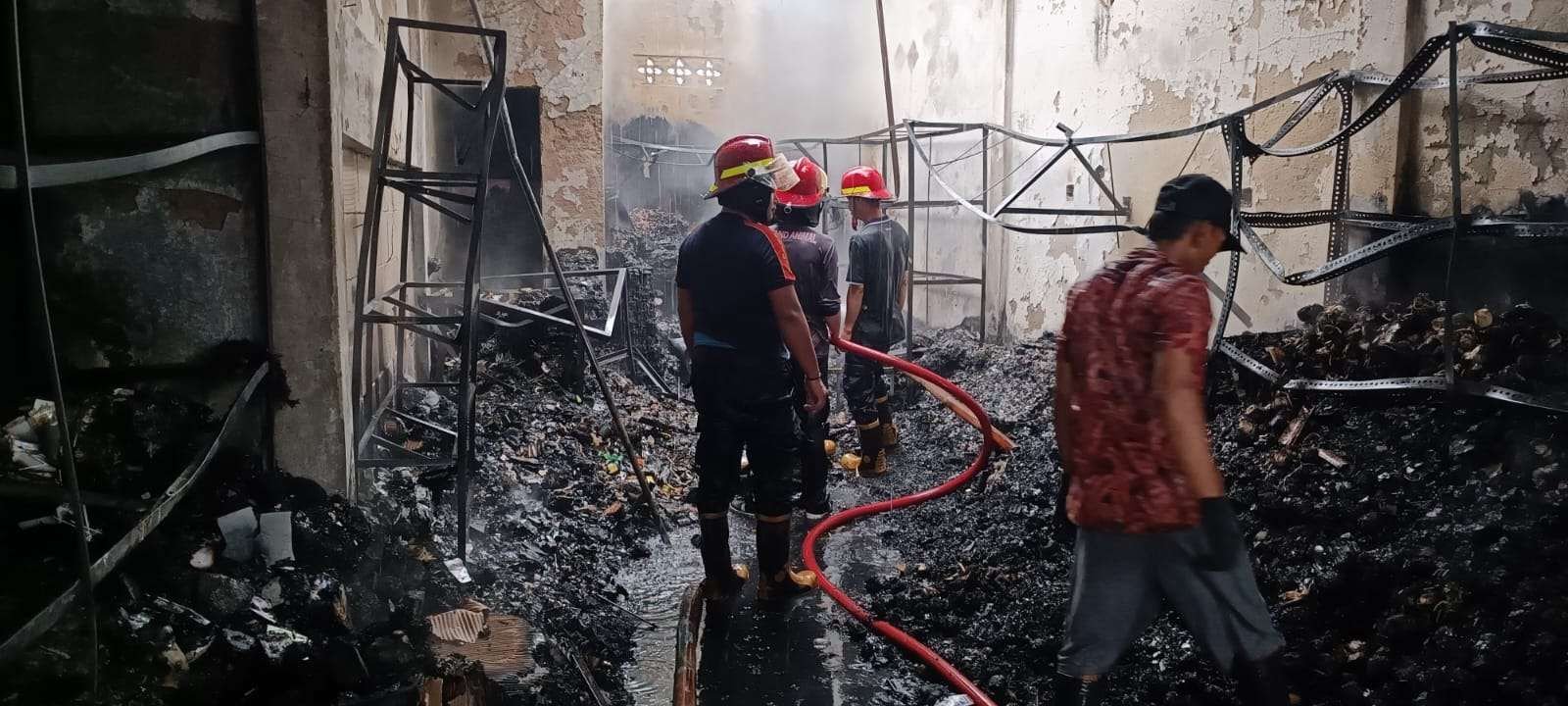 Gegara Bocah Main Korek,  Toko Kelontong di Pandeglang Banten Ludes Terbakar