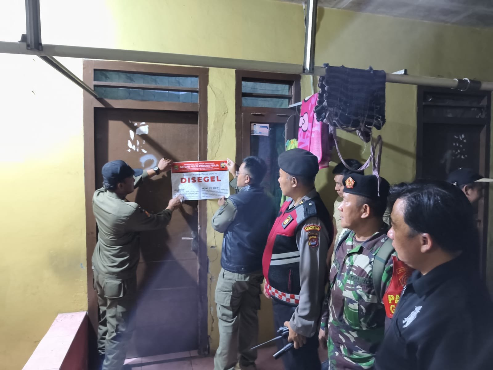 Satpol PP Tangerang Razia Kontrakan Diduga Jadi Lokasi Prostitusi Online