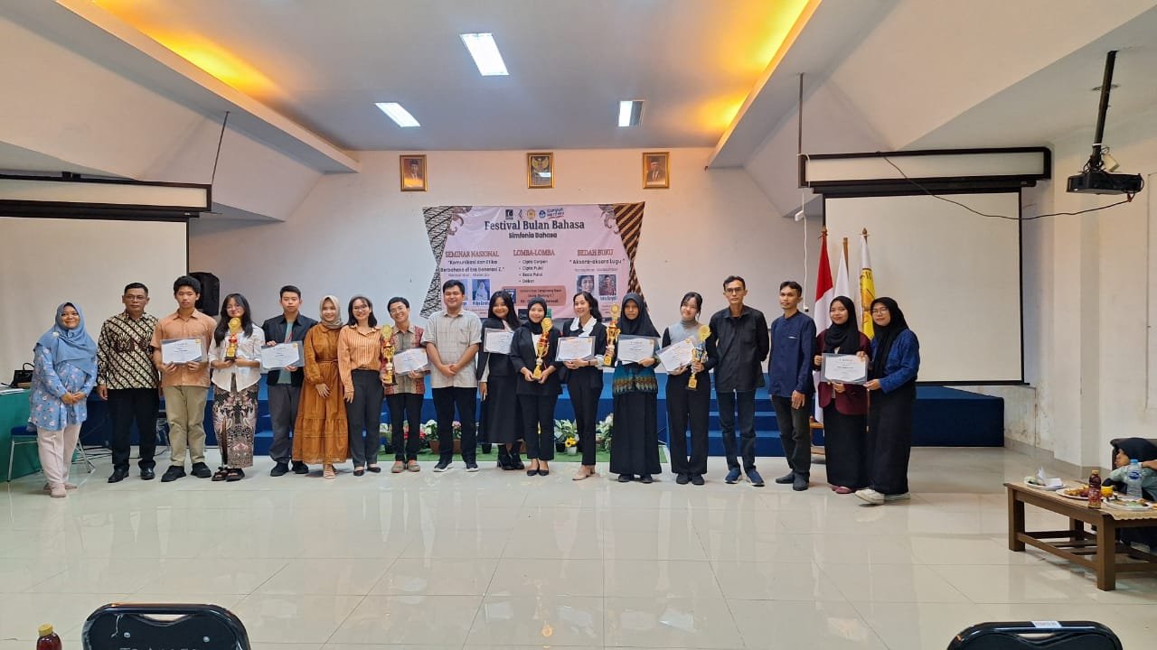 Universitas Tangerang Raya Gelar Festival Bulan Bahasa 2024