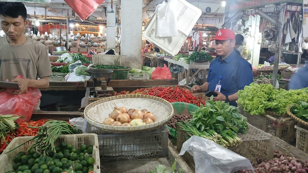 Mendekati Tahun Baru, Harga Sembako di Pasar Tigaraksa Tangerang Naik
