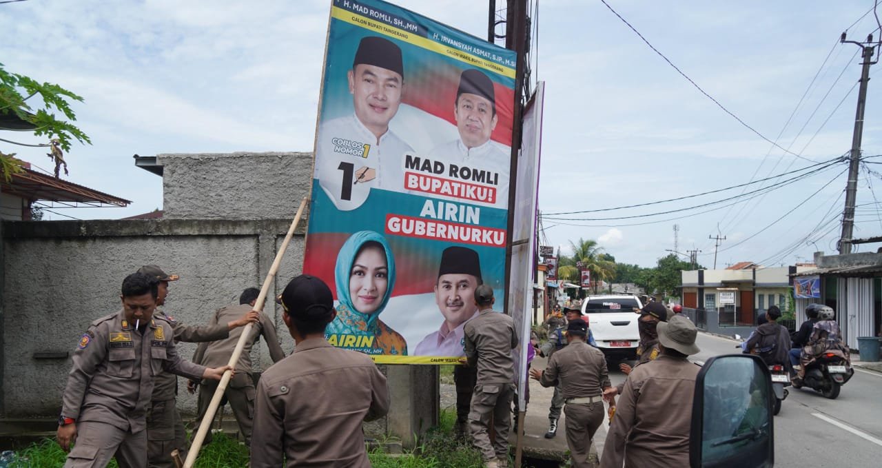 Masa Tenang, Alat Peraga Kampanye Paslon Bupati Tangerang Dicopot