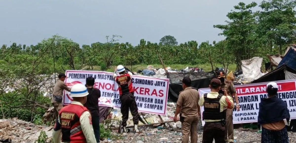 Lapak Limbah Ilegal Ancam Kesehatan Warga dan Rugikan Pengembang di Sindang Jaya