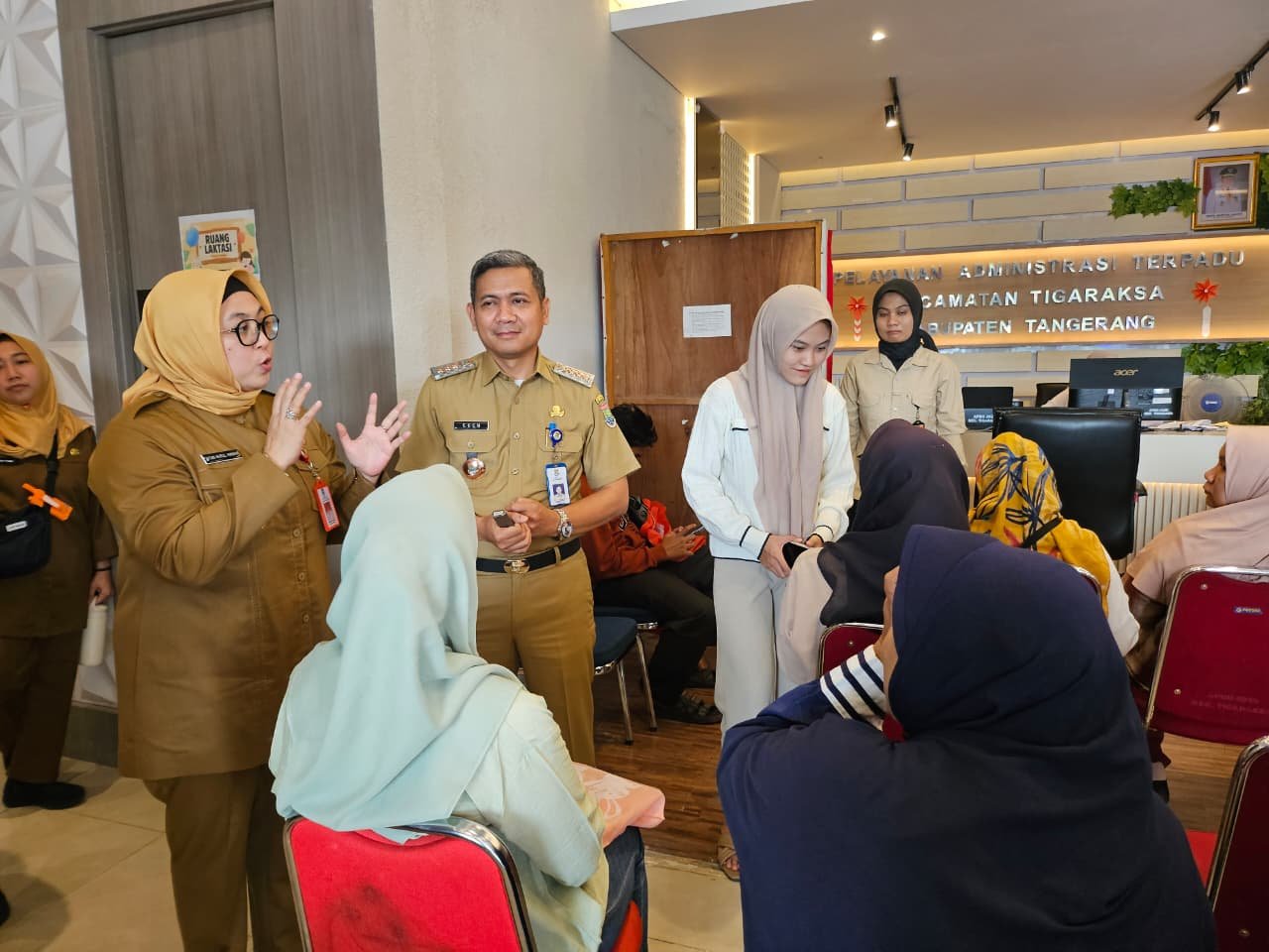 Wakil Bupati Tangerang Sidak Pelayanan Adminduk di Kecamatan Tigaraksa