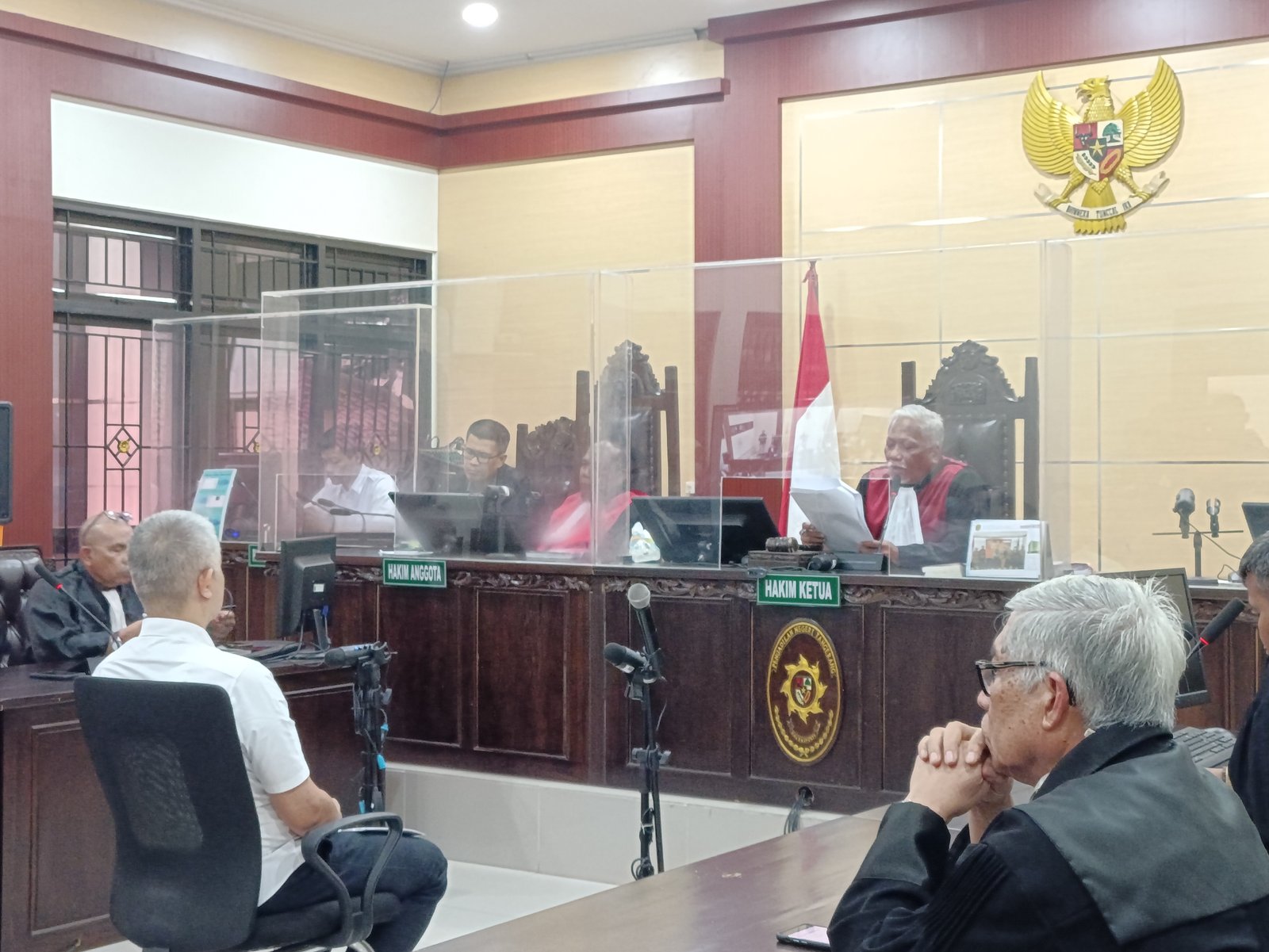 Kasus Tanah, Hakim Tolak Eksepsi Kuasa Hukum Charlie Chandra Dalam Putusan Sela