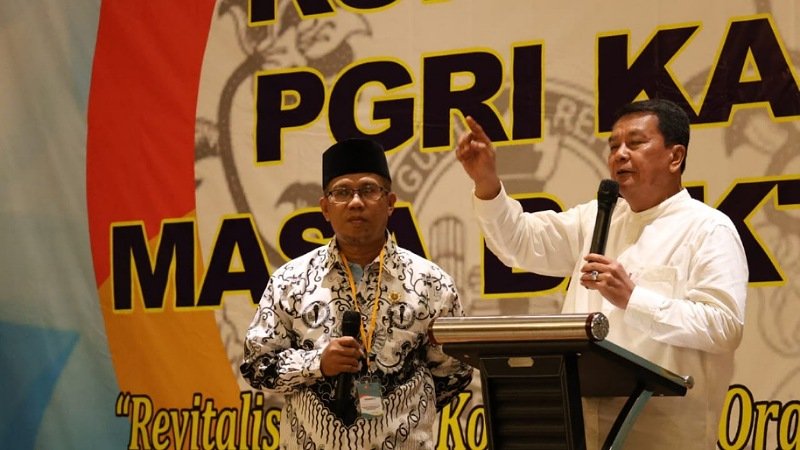 Bupati Tangerang Minta PGRI Buat Bermutu Pendidikan di Kabupaten Tangerang