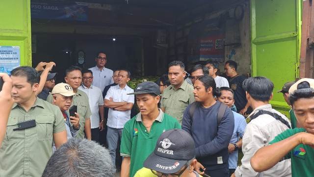 Saat Kunjungan, Menteri Bahlil Kena Omelan Warga Kota Tangerang Gegara Gas Langka!