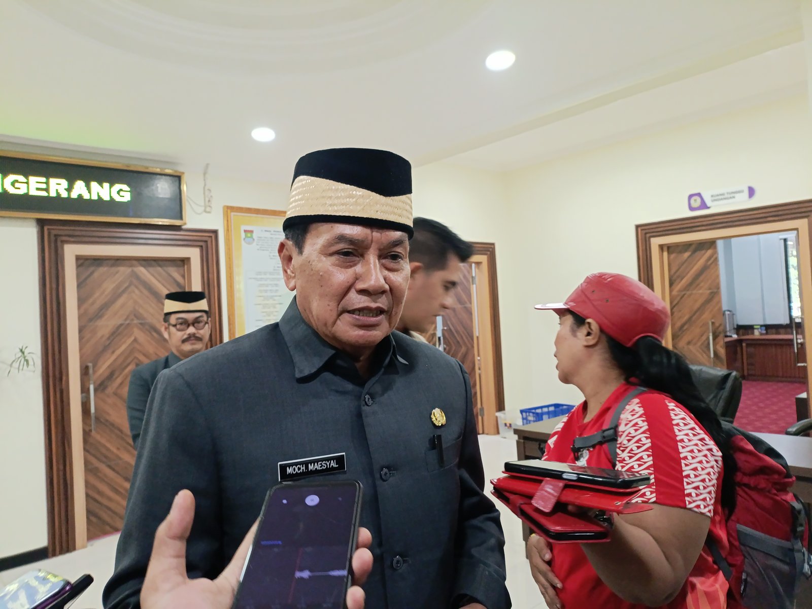 Bupati Tangerang Instruksikan Bapenda Klarifikasi Dugaan Reklame Ilegal