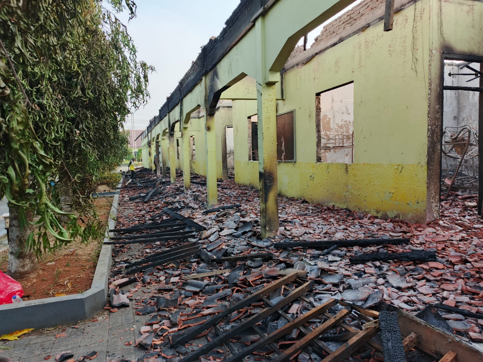 Ponpes Daerul Qolam 2 di Jayanti Tangerang Terbakar, 14 Asrama Putri Ludes Dilahap Sijago Merah